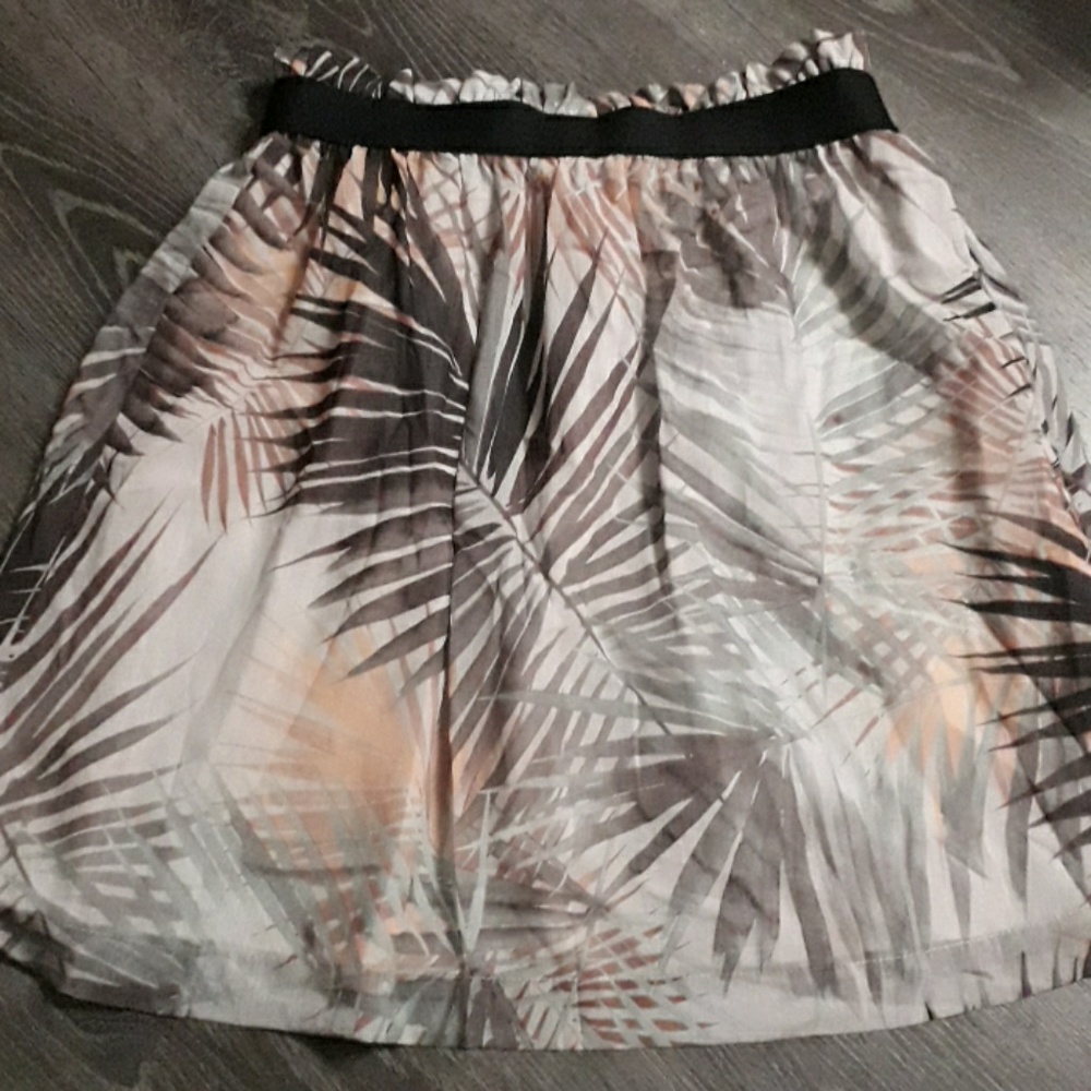 knee high skirt